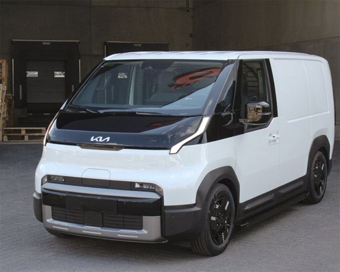 Hovedbilde Sidesteps sorte Kia PV5 Cargo från 2025-
